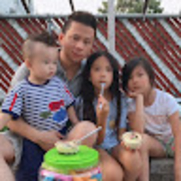 tringuyen271128